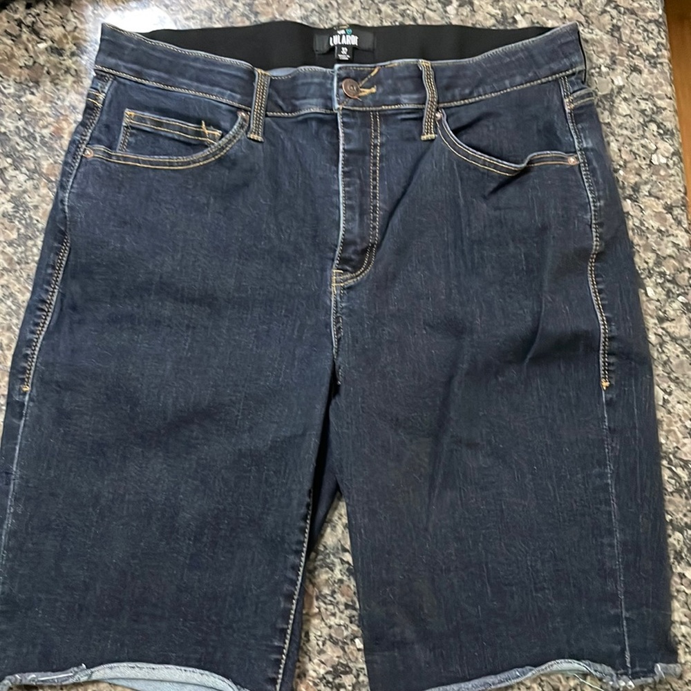 LulaRoe dark wash Bermuda shorts size 32